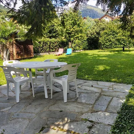 Giardino By Interhome Appartement Porlezza